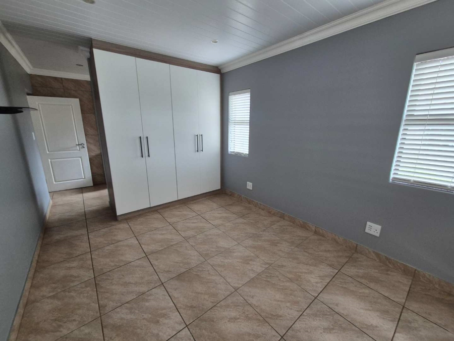 4 Bedroom Property for Sale in Monte Christo Western Cape